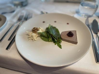 Terrine von der Hühnerleber im Landhausstil