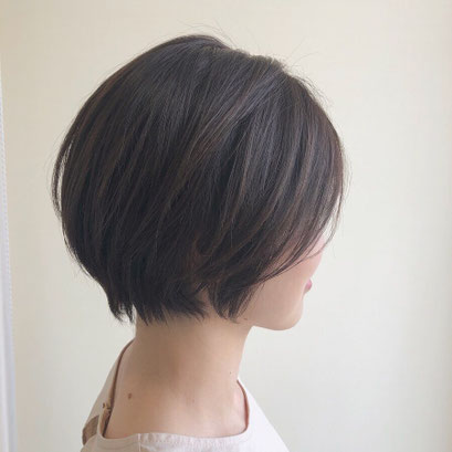 ショートボブ