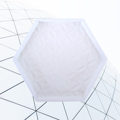 Protège-surfaces multi-usages blanc hexagonal (116 mm x 134 mm) - 7€