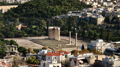 Athen '17 | «Olympieion» (auch Tempel des Olympischen Zeus) | Ehemals einer der grössten Tempel im antiken Griechenland | Der Bau geht auf das 6. Jh.v.Chr. zurück | Aber erst unter dem römischen Kaiser Hadrian im 2. Jh.v.Chr. vollendet.