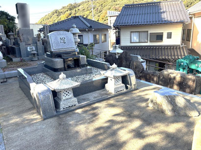 角置き灯籠 + 物置石 新設
