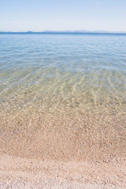 滋賀県琵琶湖の綺麗な水