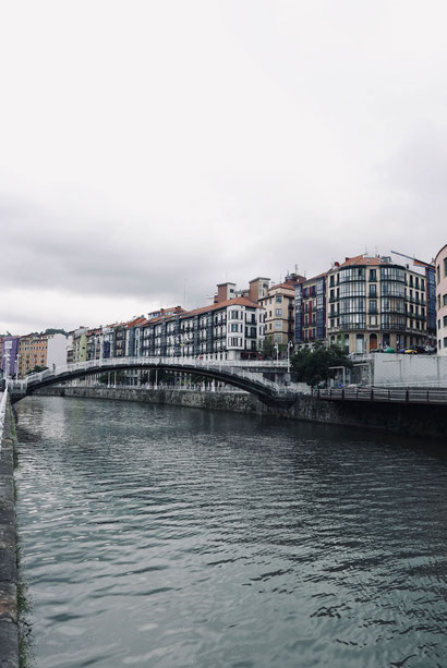 Ein Blick auf den Ría de Bilbao