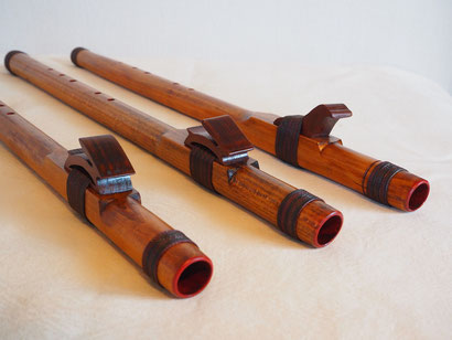 木製インディアンフルート　天空の笛　ヒノキ、ブナ、アズキナシ