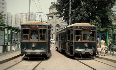 大連留学　市内を走るレトロな路面電車