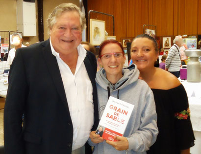 06.10.2019 - Salon du Livre de St Estèphe avec Mr Jacques Pradel et mon amie Vanesse
