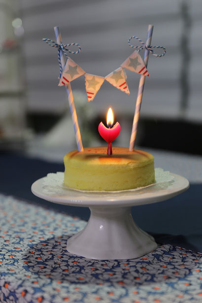 Zum Geburtstag ! (www.pixabay.com / Ji-yeon Yun)
