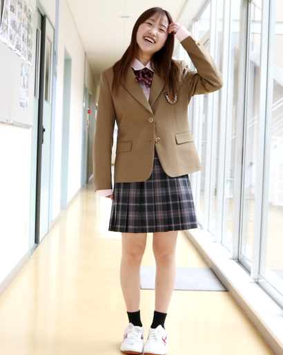 school-format 制服着用例女子1