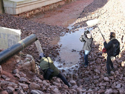 Kanalbett unter der Luisenbrücke wird mit Wasser gefüllt