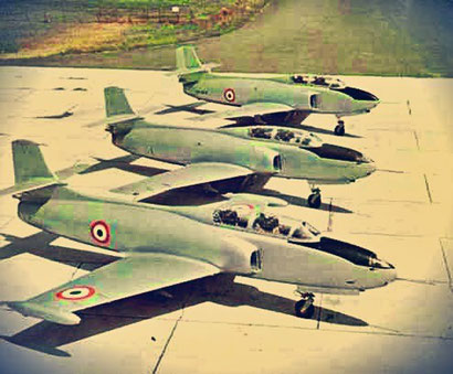 In primo piano il G-82 con accanto il secondo prototipo , ed in fondo il G.80