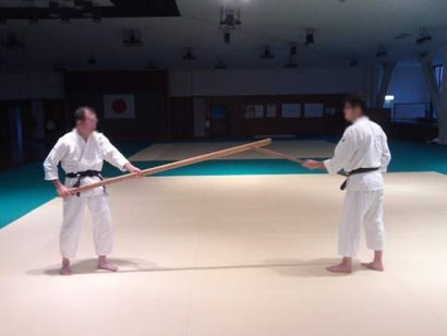 六尺棒　棒術　古武術 琉球古武道の6尺棒をカスタマイズ｜太さ・素材・長さの選び方