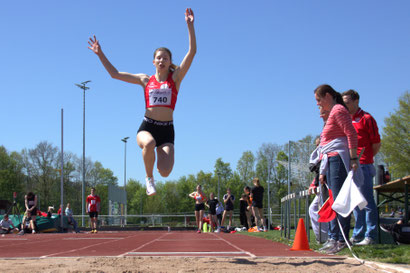 Emilia Wischer hebt ab