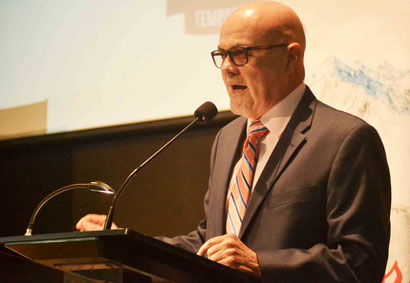 Dr. José Quiles, presidente de la Federación de Béisbol / foto por FBAPR