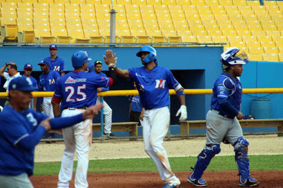 Yadiel Rivera - Atenienses de Manatí / Foto por LBPRC