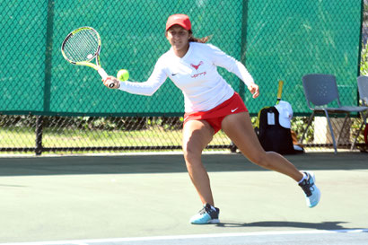 Las Jerezanas de la UPR de Río Piedras defenderán título en el tenis. (L. Minguela LAI)