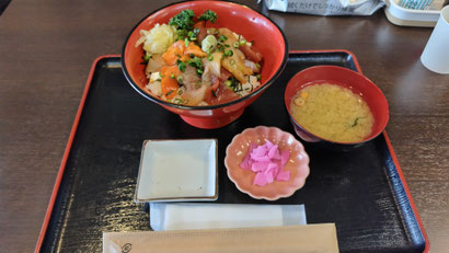 海鮮丼
