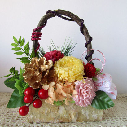 プリザーブドフラワー教室　グリーン系がさわやか、バラとフルーツのガーランド