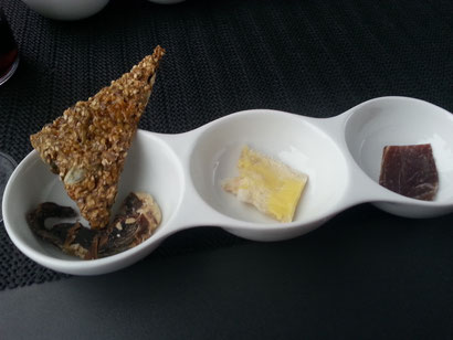 Arctic Tapas Tour: Historisch Speisen bei einer Busrundfahrt.