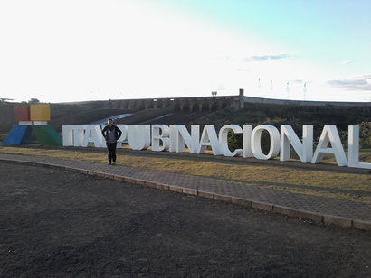  Represa Itaipú - Paraguay y Brasil