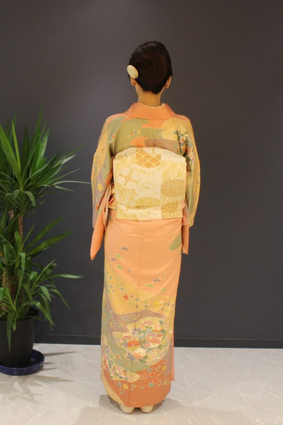 ヘアアレンジもお任せ下さい。