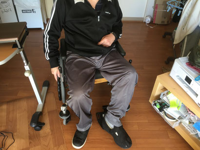 麻痺　痺れ　車椅子
