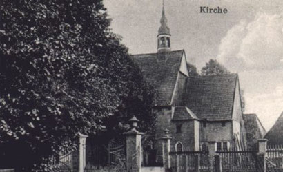 Außenansicht der alten Kirche vor 1927 (Foto: Kirchengemeinde Wietmarschen)