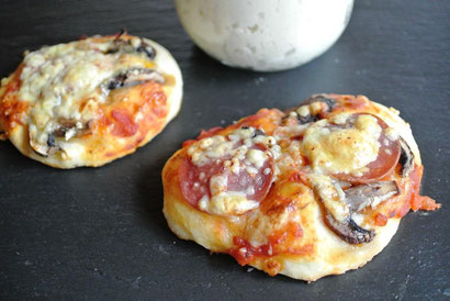 Mini-Pizza aus Pizzateig ohne Hefe