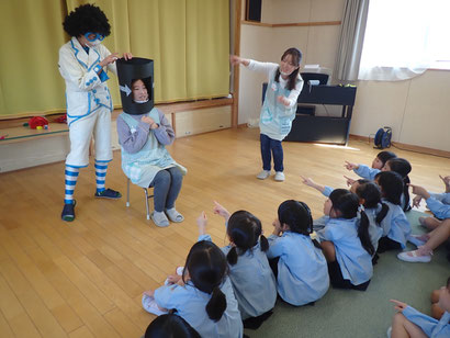 「ちちんぷいぷいのぷい〜」みんなで魔法をかけます