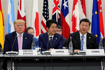 G20大阪サミット議長国日本、両側に対立米中首脳（2019/6)