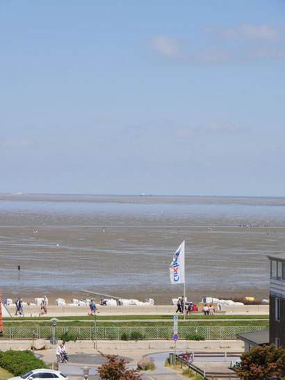 Meerblick durch die Nordstraße vom Balkon der Penthauswohnung