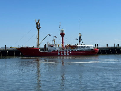 Das Feuerschiff Elbe 1 befindet sich im Haven von Cuxhaven, bei der Alten Liebe