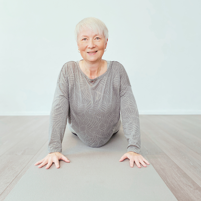 Silke Schubert Yogalehrerin in Rodenbach und Gründau für sanftes Yoga