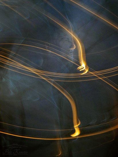 Exponattitel: In the Light - Exponatgröße: 30 x 40 - Art: digiART - © by Pelz Kreativ 2022
