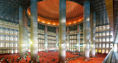  Istiqlal-Moschee (oder Masjid Istiqlal, Unabhängigkeitsmoschee) in Jakarta