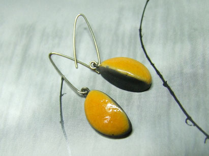 boucles d'oreilles en céramique jaune