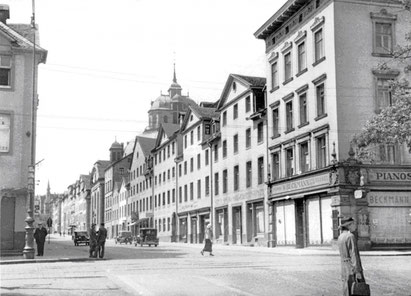 Blick vom Friedrichsplatz in die Frankfurter Straße