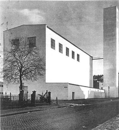 St. Fronleichnam kurz nach Fertigstellung 1930