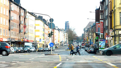 Vom Kaiserplatz hinauf zur Josefskirche