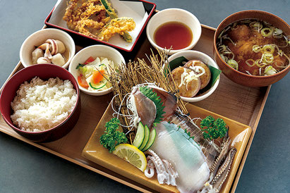 昼食イメージ