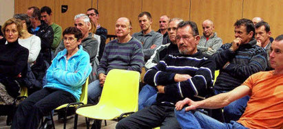 Les adhérents du club ont assisté nombreux à l'assemblée générale, intéressés par l'intervention d'André Pennaguéar. 