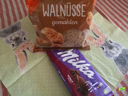 Gemahlene Walnüsse und Milka Zartbitter-Schokolade als besondere Zutaten für die glutenfreie Eierlikörtorte Deluxe aus Dinkel-Dreams 7. Rezept, Buch und Bild K.D. Michaelis