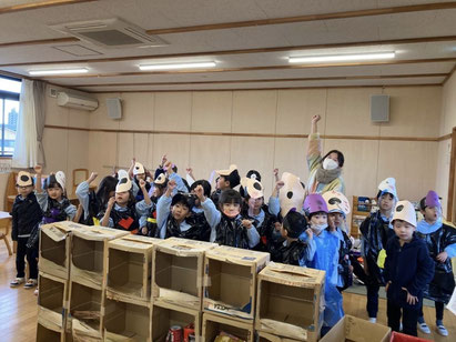 みんなをおどかすぞー!えいえいおー!