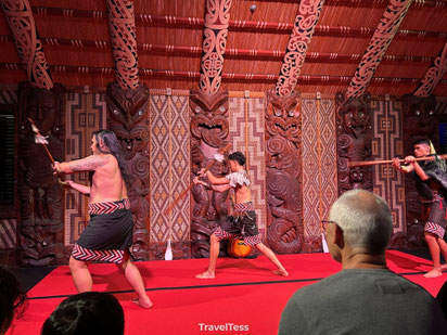 Maori show Waitangi
