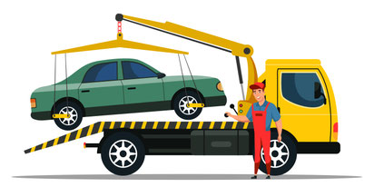 Ein gelber Abschleppwagen mit Kran hebt ein grünes Auto an und lädt es auf die Ladefläche. Daneben steht ein Mitarbeiter in roter Arbeitskleidung und überwacht den Vorgang. Das Bild symbolisiert professionellen Autoankauf und Fahrzeugabholung in München.