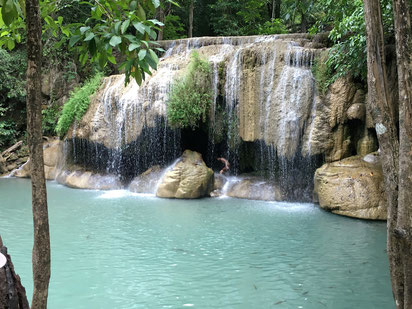 エラワンの滝 Marinajapan J ホームページ
