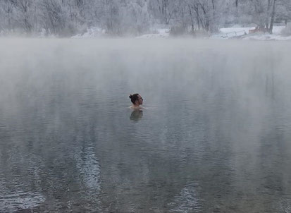 Chaque automne, et ce depuis 3 ans, Yannick débute sa préparation au froid.