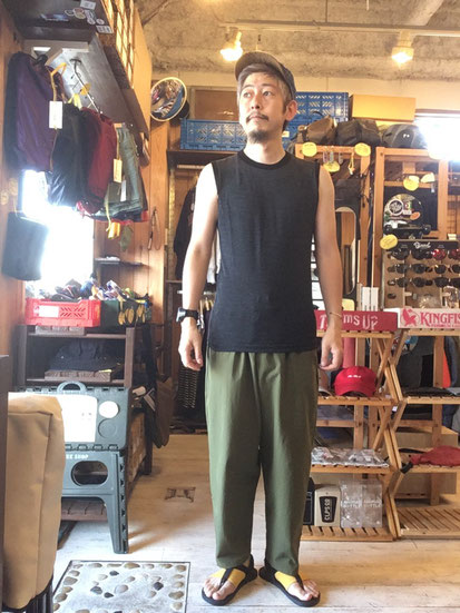 ※172㎝64㎏体型でサイズ「M」着用（Chacoal Marl）