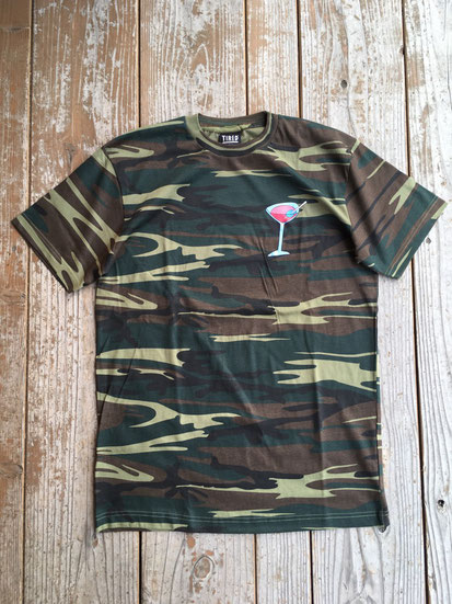 商品前面（Camo）