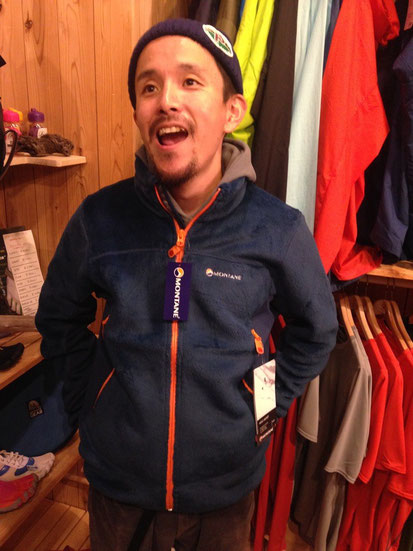 最高のフリースいかがですか??MONTANE（モンテイン）Wolf Jacket!!肉厚なフリースたまりません!!一度着ると病みつきです。動きやすさを考慮し脇下部分はストレッチ素材を使用してます。　￥21600（税込）