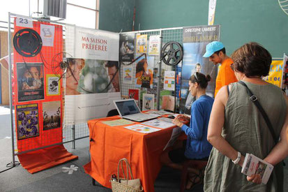 Toiles du Bassin au Forum des associations à Andernos-les-Bains